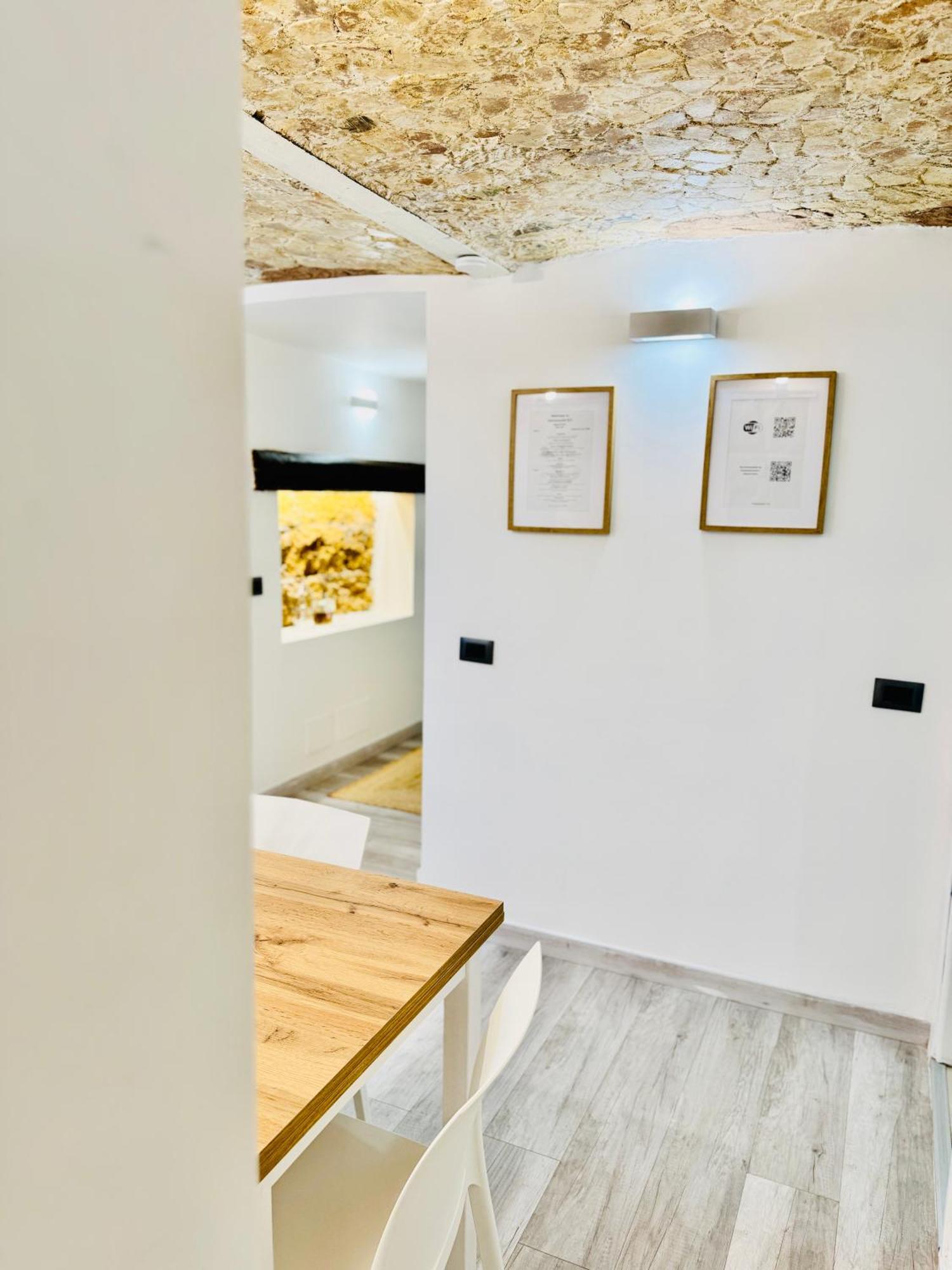 Stationsuite N5 Spa Privata Idromassaggio & Wifi Zona Centrale Vicino Alla Stazione Palermo Exterior foto