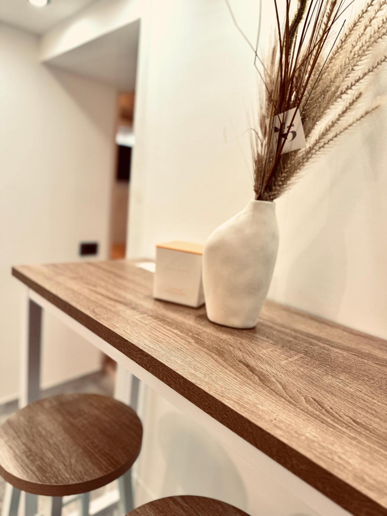 Stationsuite N5 Spa Privata Idromassaggio & Wifi Zona Centrale Vicino Alla Stazione Palermo Exterior foto